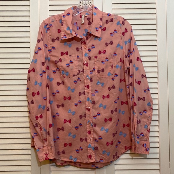 Red Camel Bow Print Button-up - Picture 1 of 4